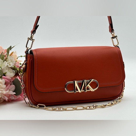 Michael Kors Medium Leather Shoulder Bag - Picture 4 of 12